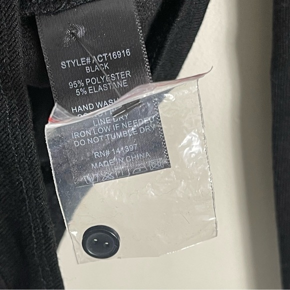 ASTR the Label Cristen Bodysuit in Black long sleeve size XS NWOT - Picture 12 of 15